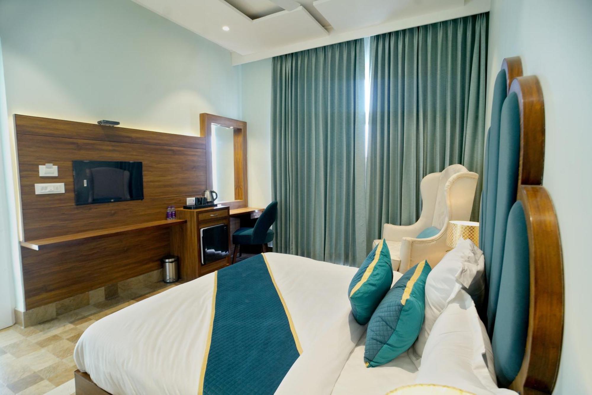 5 States Resort อัมริตสา ภายนอก รูปภาพ